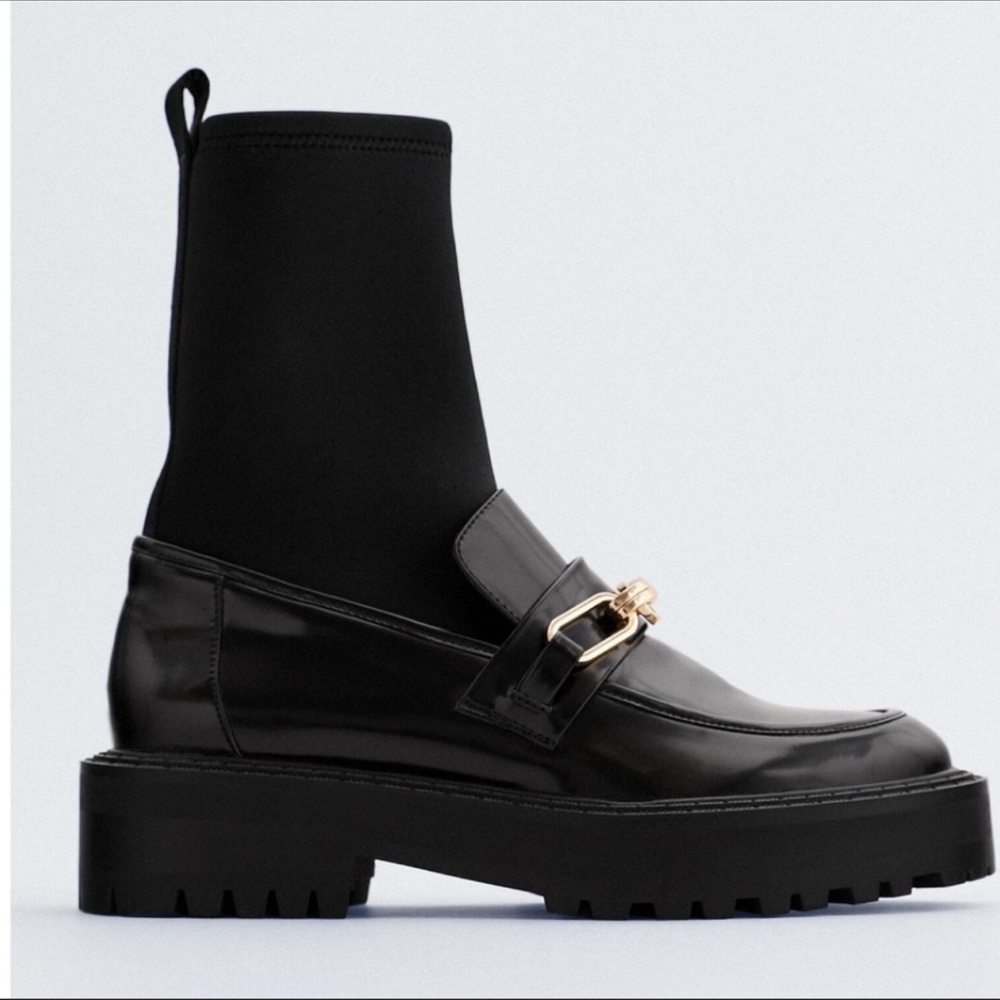 NWT ZARA  Low Heel Sock Style Boots